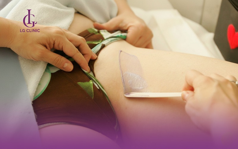 Cách wax lông bikini bằng sáp nóng hiệu quả