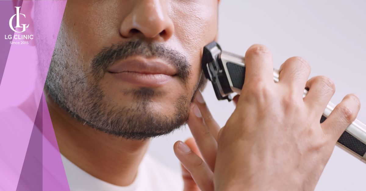 Cắt tỉa lông mặt theo ý thích bằng kéo hoặc tông đơ điện