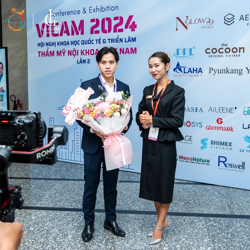 Bác sĩ Hoàng Duy Hải chia sẻ niềm vui mừng sau buổi trình bày