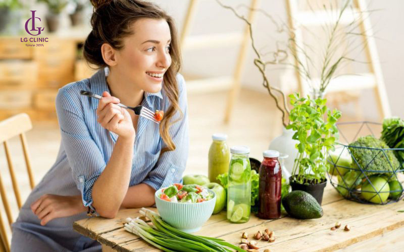 Chế độ ăn rau xanh mỗi ngày - Đi ngủ sớm có hết thâm mắt không