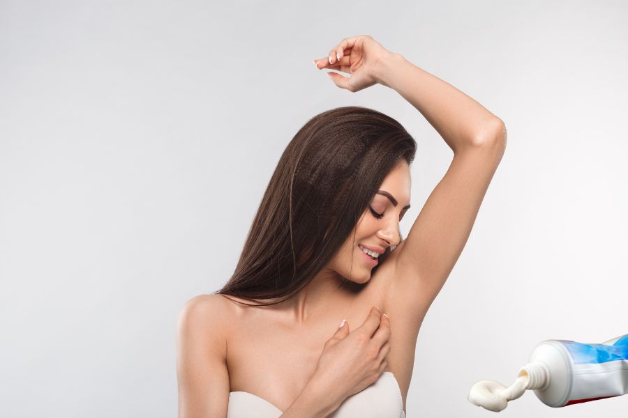 trị thâm nách bằng kem đánh răng