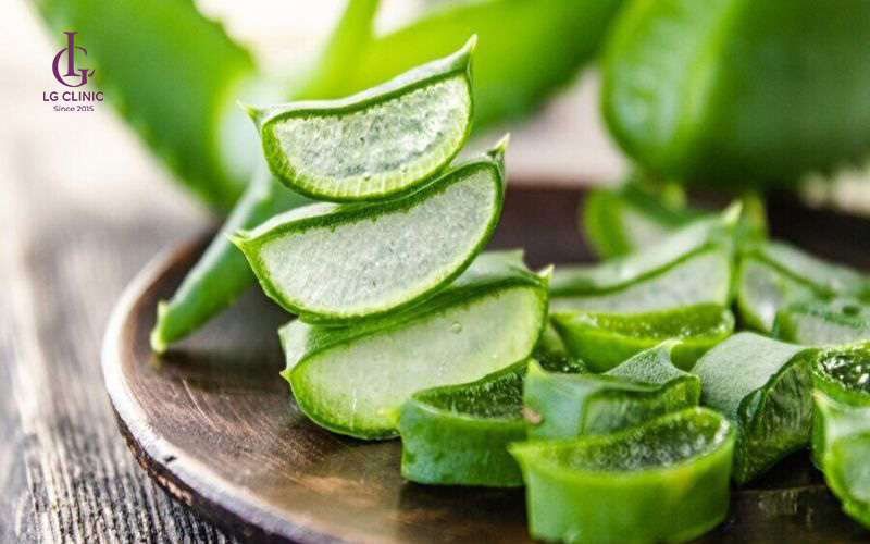 trị thâm đầu gối bằng Nha đam