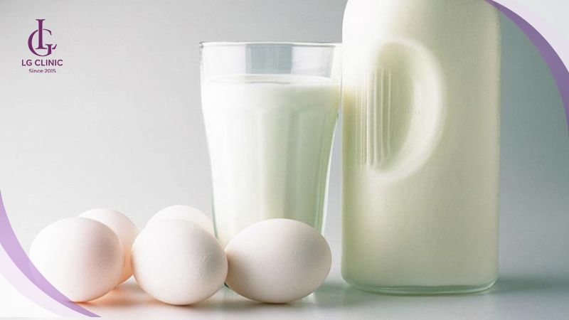 Công thức làm trắng da bằng sữa tươi và trứng gà