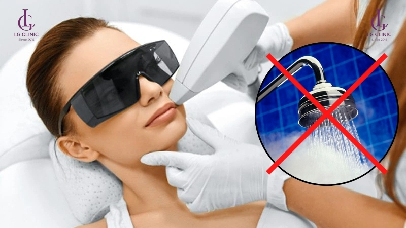 sau khi triệt lông mặt không nên tiếp xúc với nước nóng