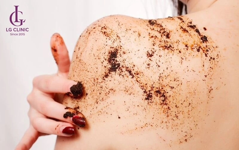 Ở trong nhà nhiều có trắng không