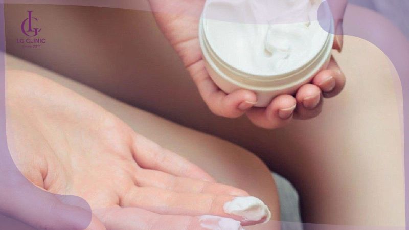 sử dụng kem trước khi cạo lông vùng kín