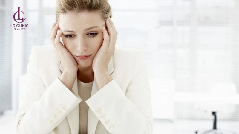 tại sao triệt lông nách lại bị hôi nách
