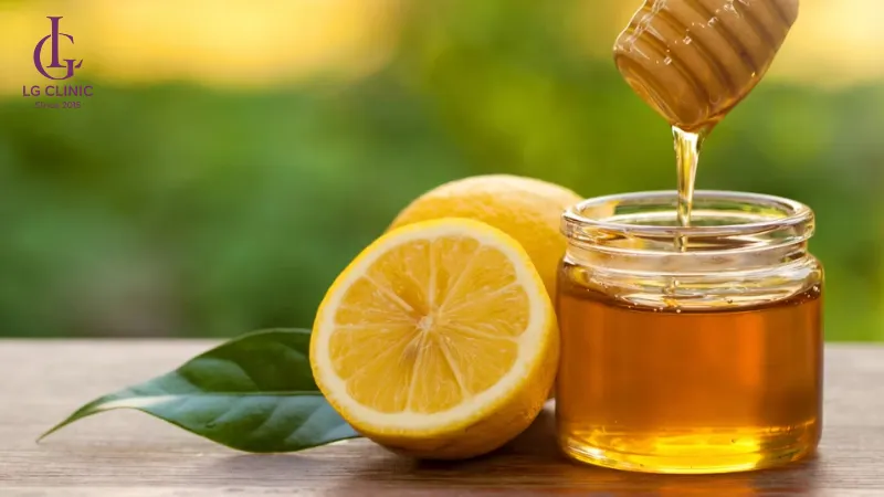 cách làm hồng nhũ hoa tại nhà bằng mật ong và chanh