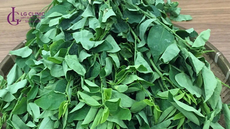 cách trị nám bằng rau ngót